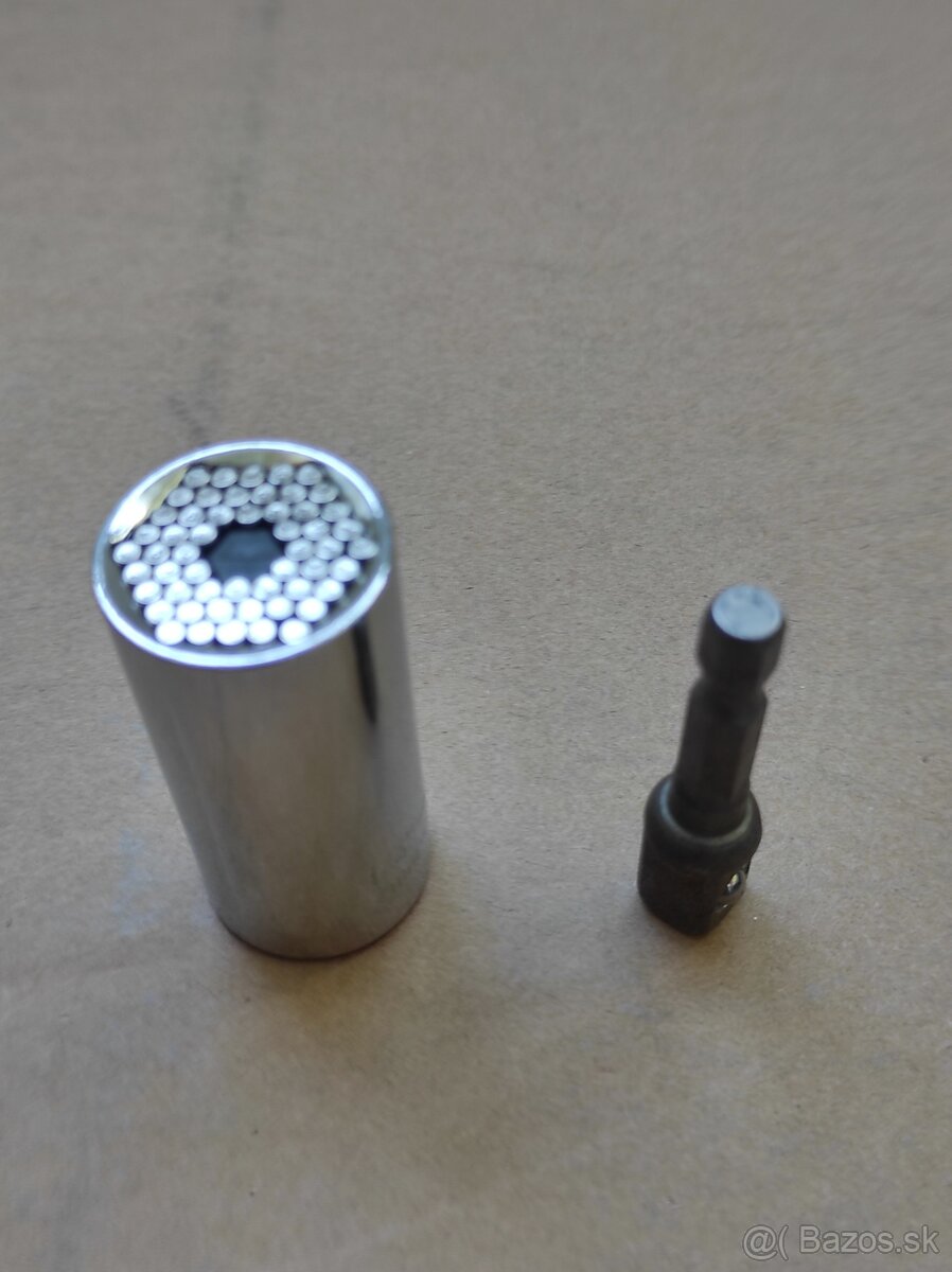 Univerzálny nástavcový gola kľúč 7 - 19mm CR-V 1/4-3 - 2