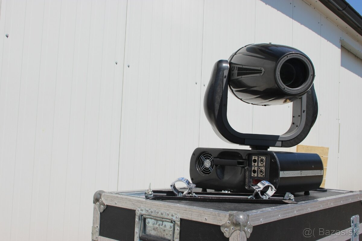 Coemar CF7 rotačné hlavy - silný svetelný výstup, 7° beam - 2