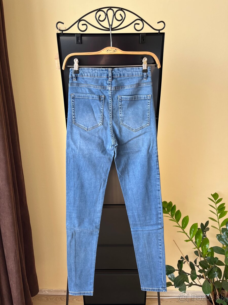 Dámske rifle Esmara 34 - 2