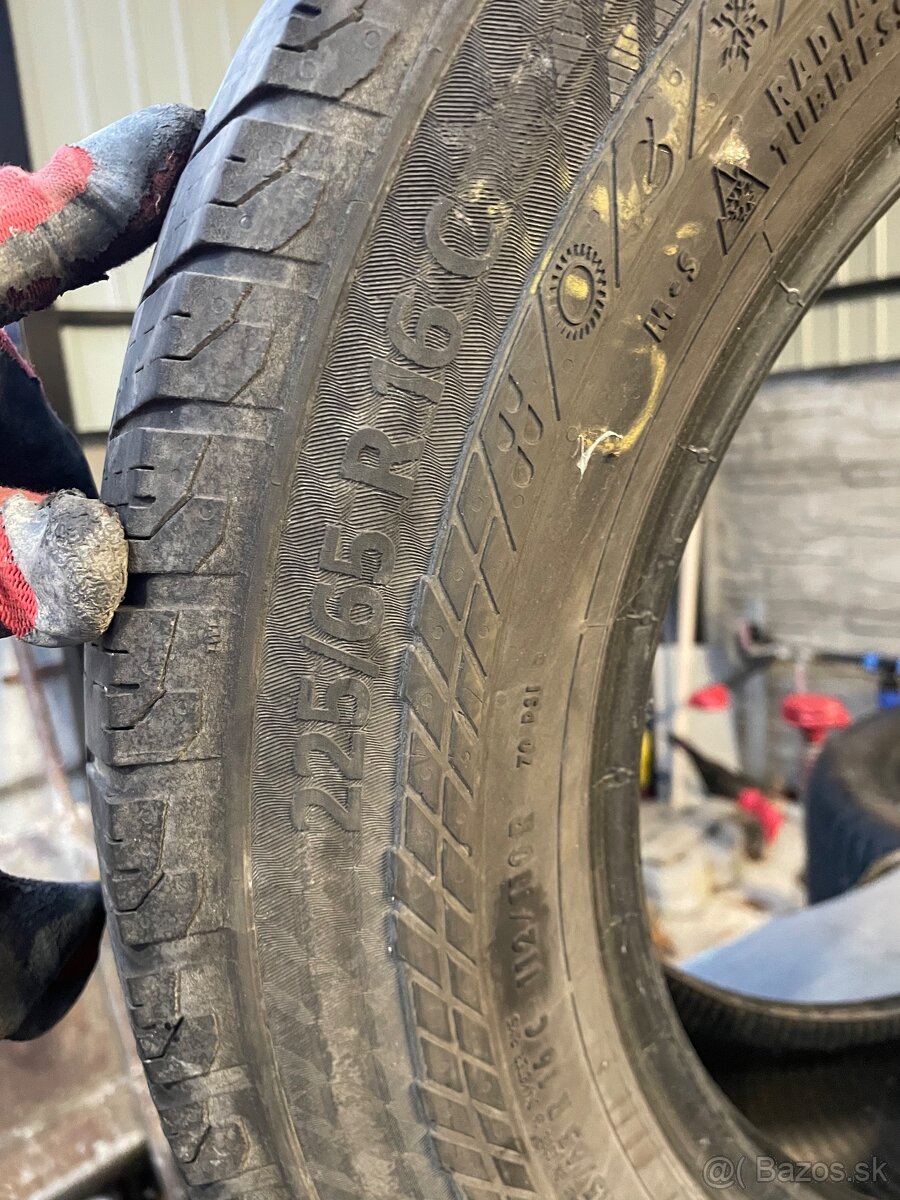 Celoročné pneumatiky 225/65 R16C dodávkové - 2