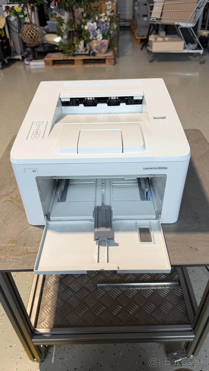 HP LaserJet Pro M203dw - 2