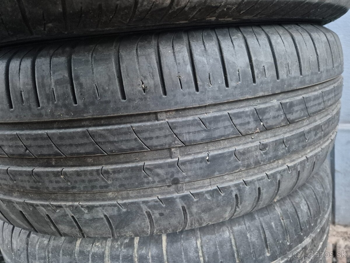 Predam letne pneu 4x 195/65R15 Hankook - 2