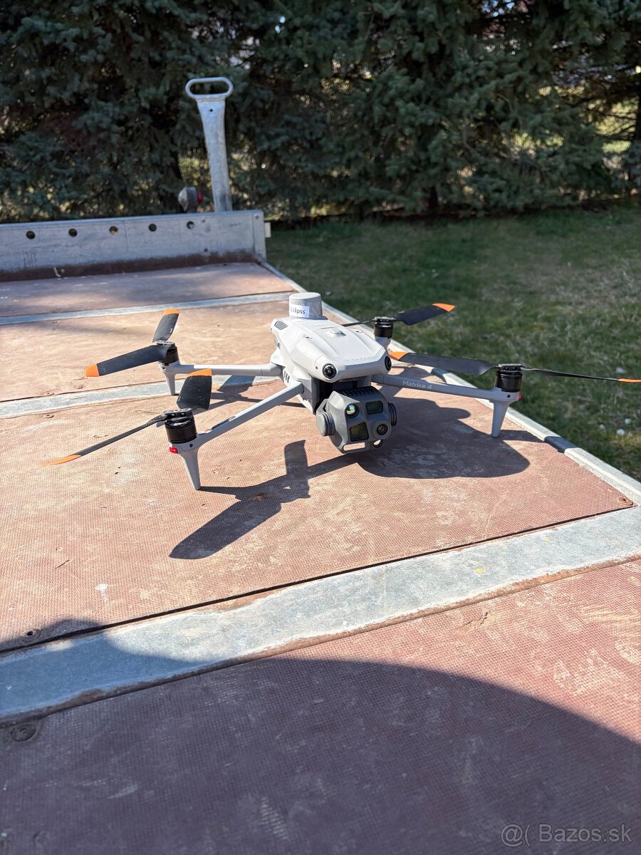 DJI Agras DJI Matrice 4T DRONOVÉ PRÁCE - 2