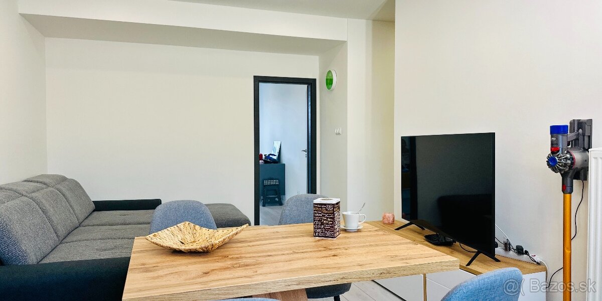 Predaj 2,5 i byt Národná trieda VIDEO - 2