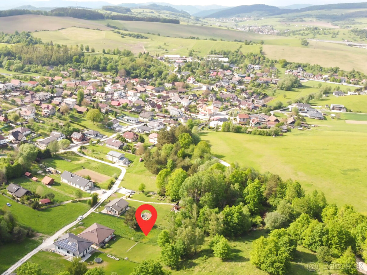 REZERVOVANĚ Slnečný pozemok na kraji obce Brezany - Ansicht 2