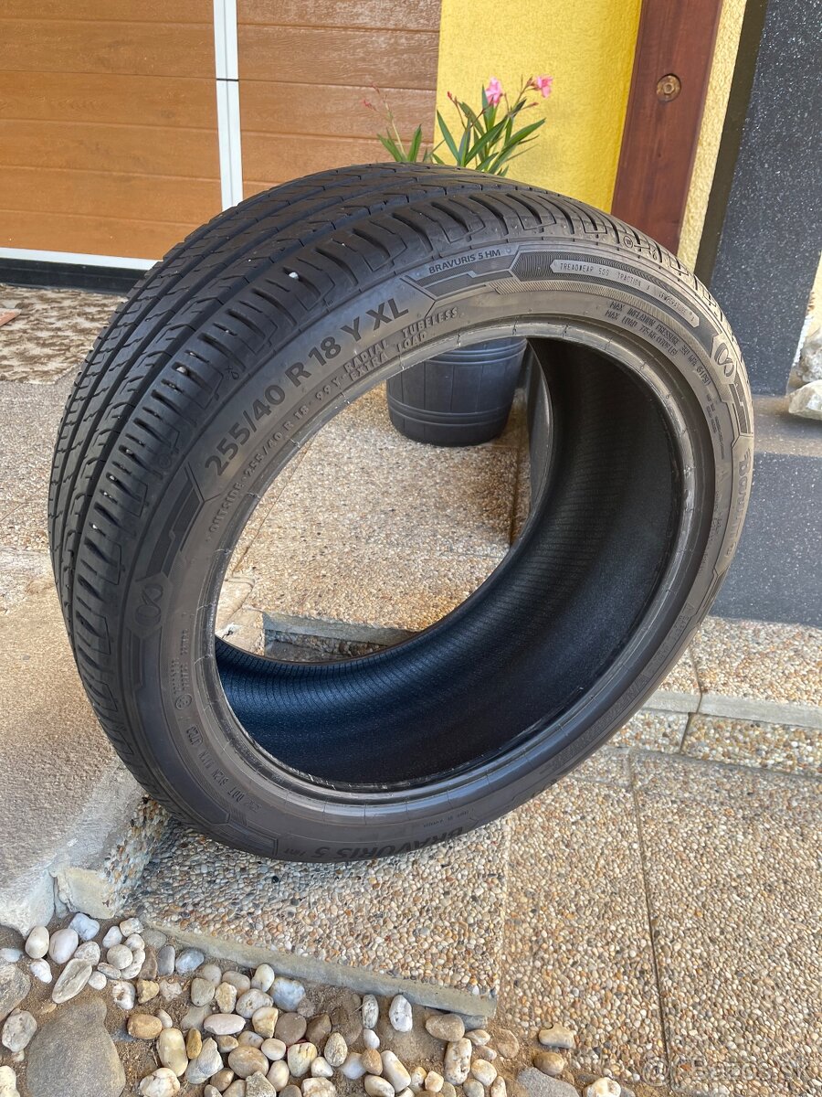 255/40 r18 letna pneumatika Barum - 2