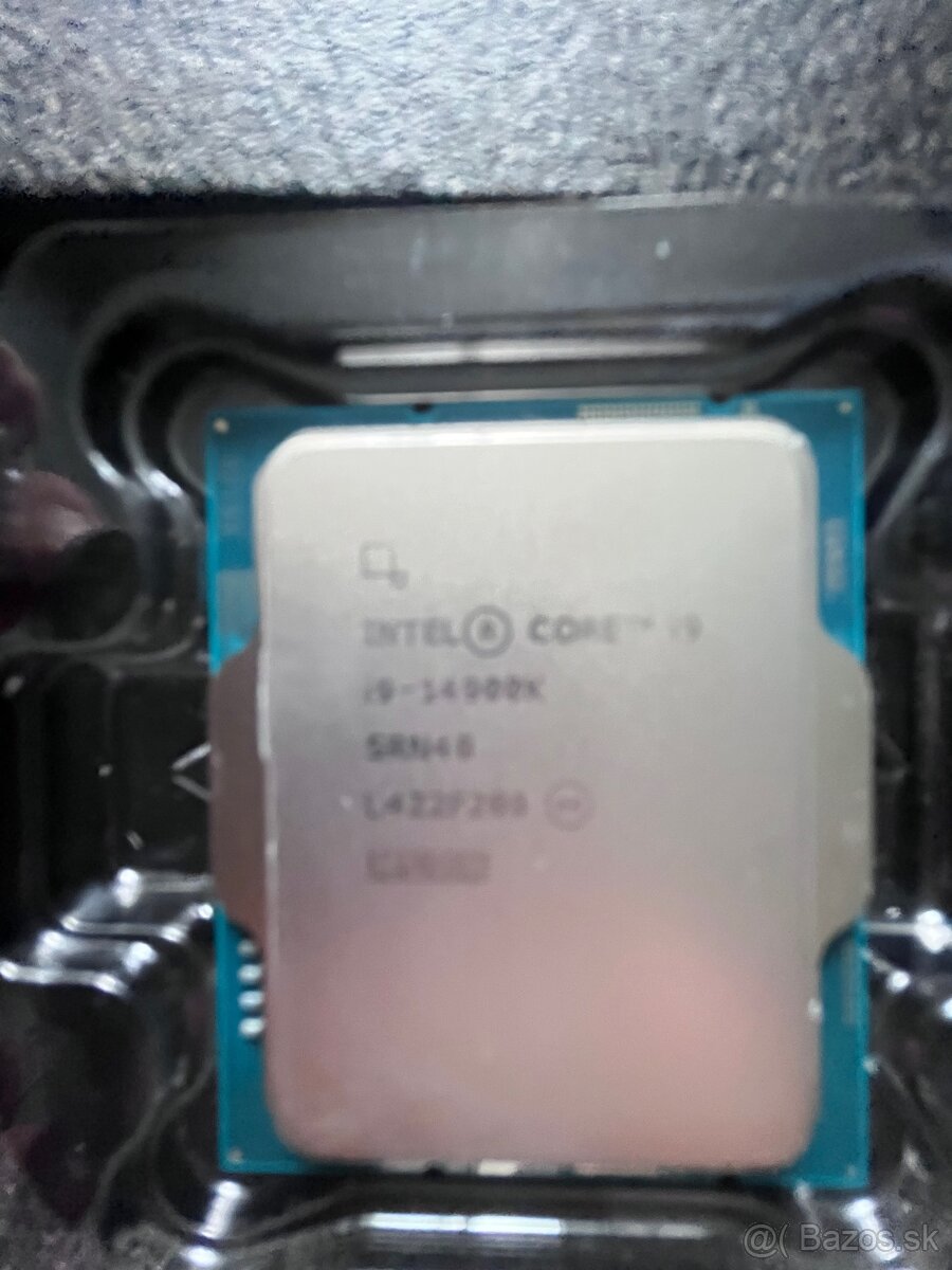 Intel Core i9-14900K - 2