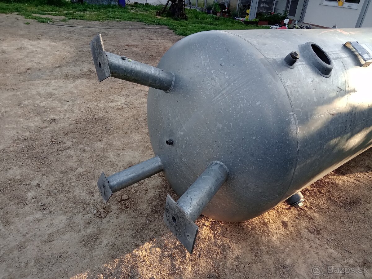 nádrž 3000 lit - 2