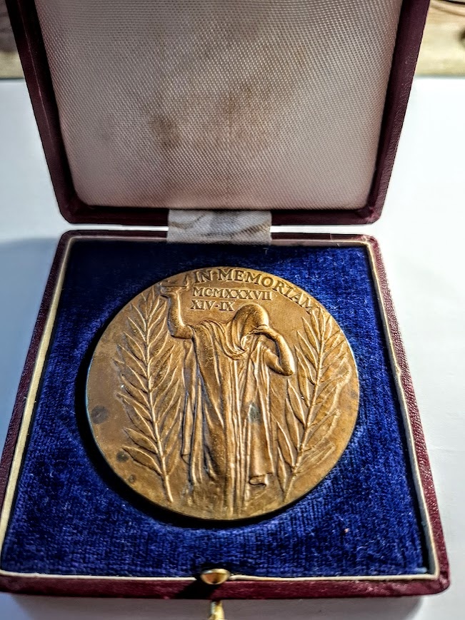 MEDAILA TGM.BRONZOVA UMRTNA 60MM.1937 - 2