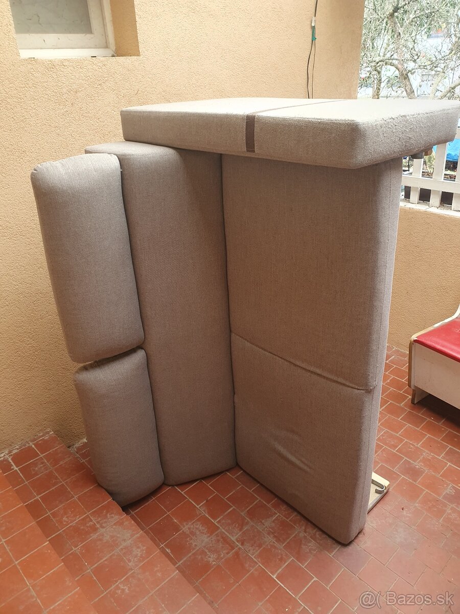 Darujem za odvoz Gauč/ lôžko - 2