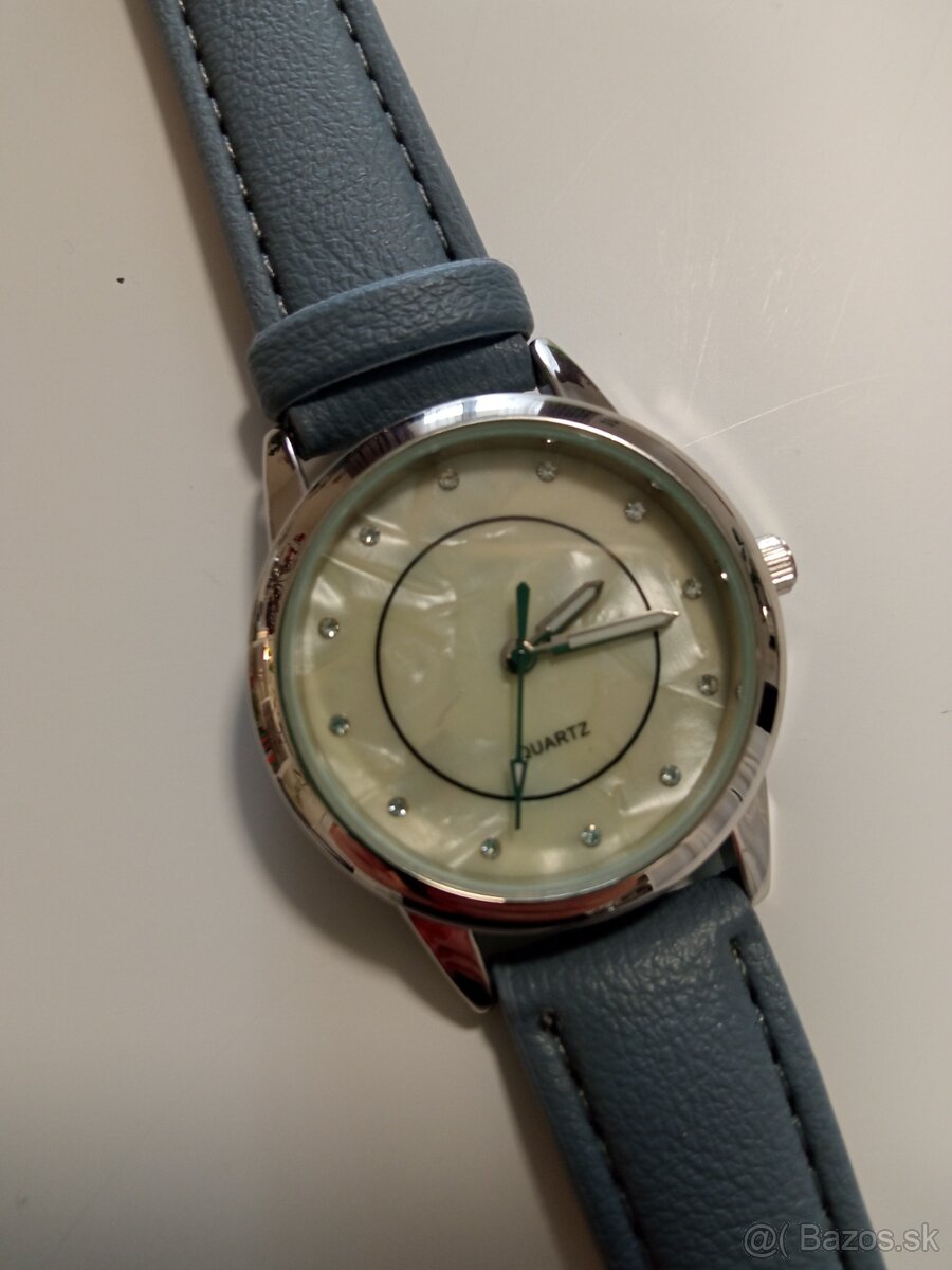 Úplne nové hodinky - 2