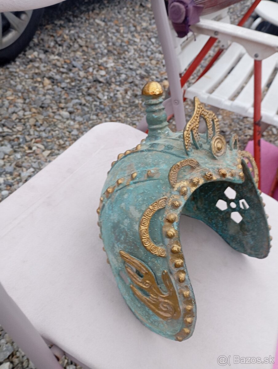 Predám peknú bronzovú prilbu - 2