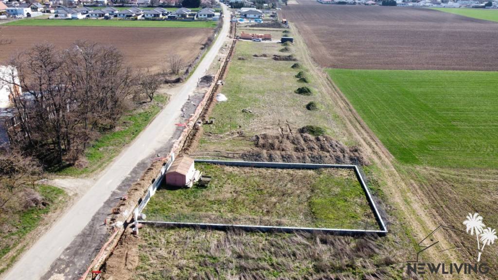 NA PREDAJ stavebný pozemok Borovce - 2