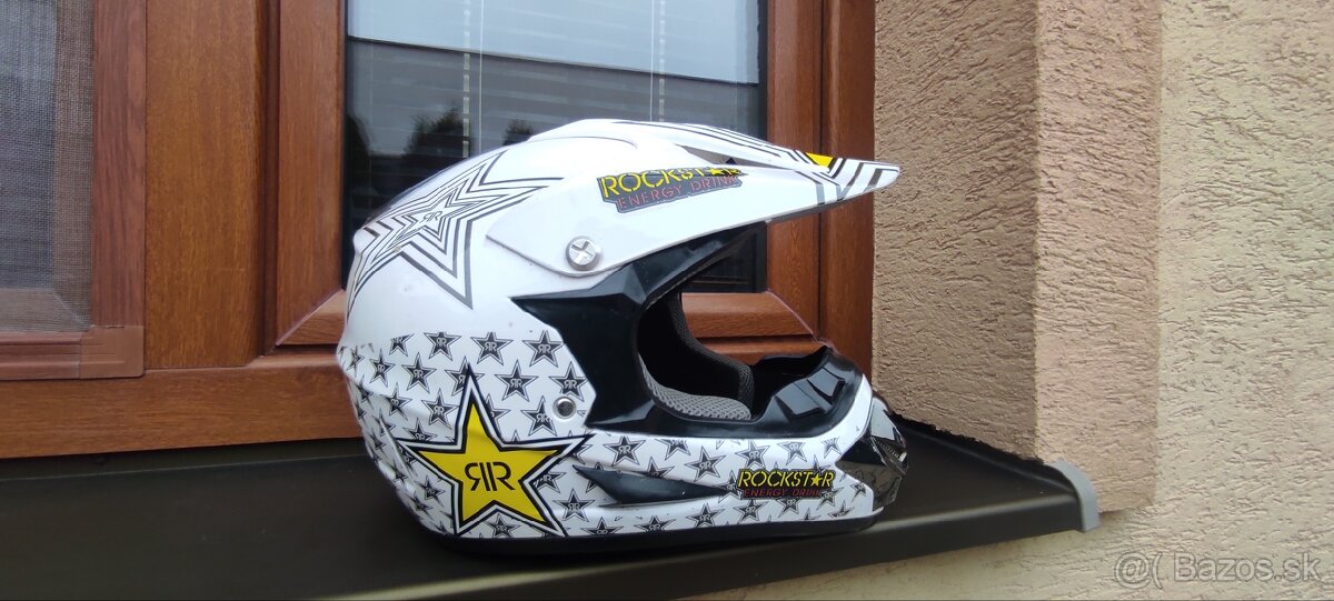 Motocrosova prilba. - 2