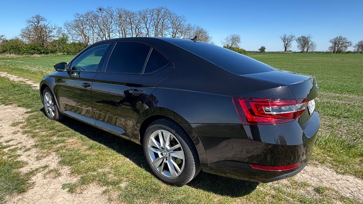Škoda Superb 2.0 TDI 110 kW - 2
