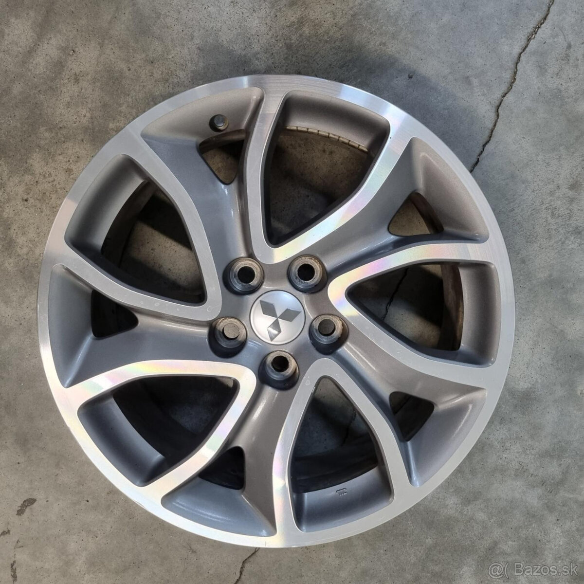 Hliníkové Mitsubishi disky 5x114.3 R18 7J ET38 - 2