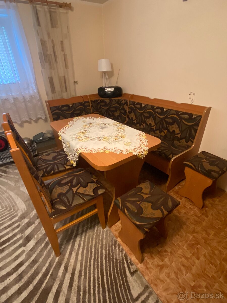 Predam rohovu lavicu - 2