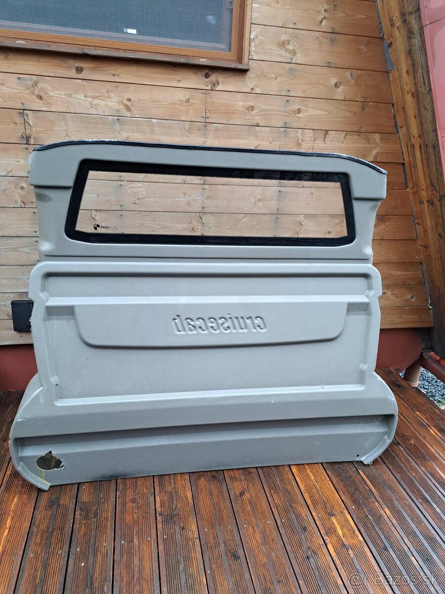 VW T6 Deliaca stena/priecka - 2