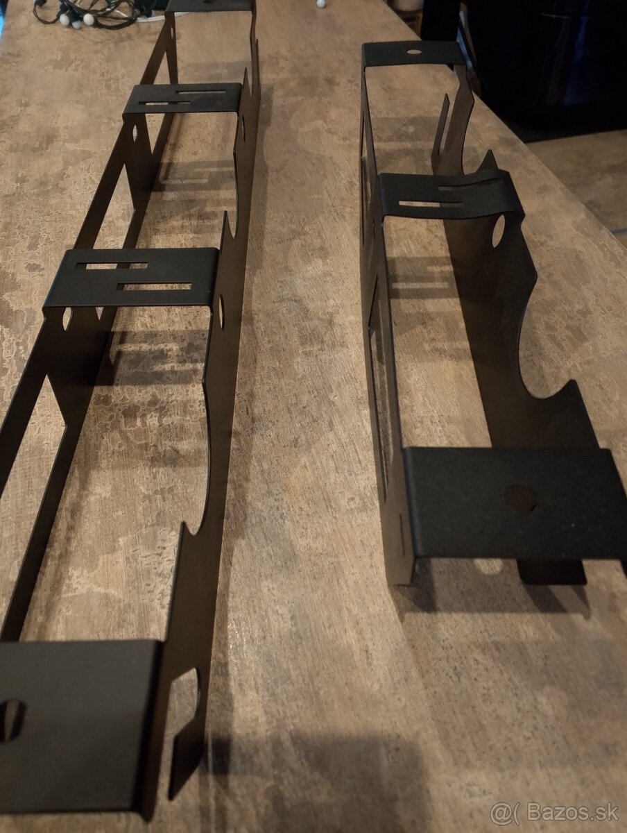 Držiaky na naradie - 2