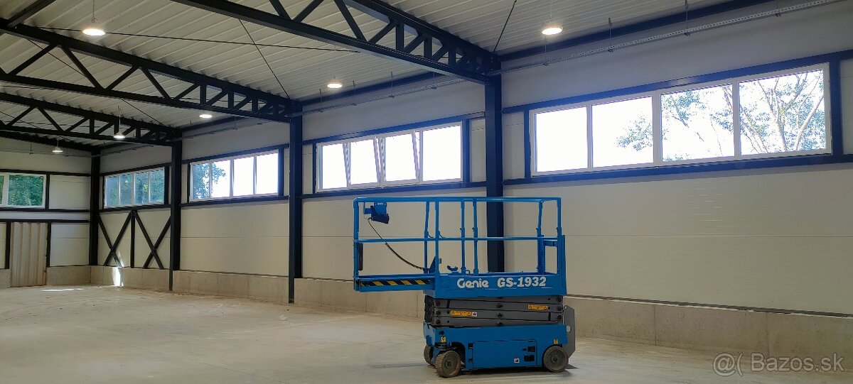 Pracovná plošina Genie 1932 - 2