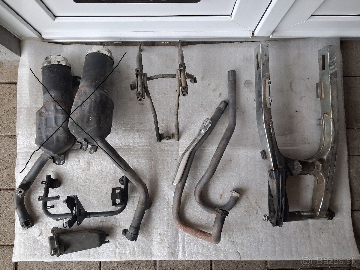 HONDA NX 650 DOMINATOR - 2