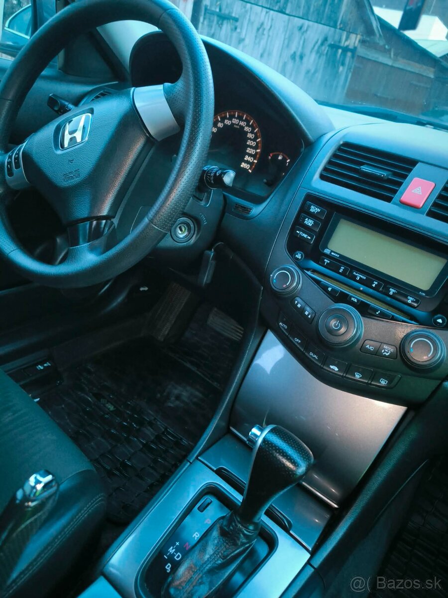 Honda Accord cl7 2.0 vtec - 2