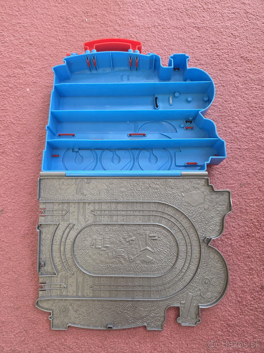 Kufrík Tomáš na vláčiky - 2