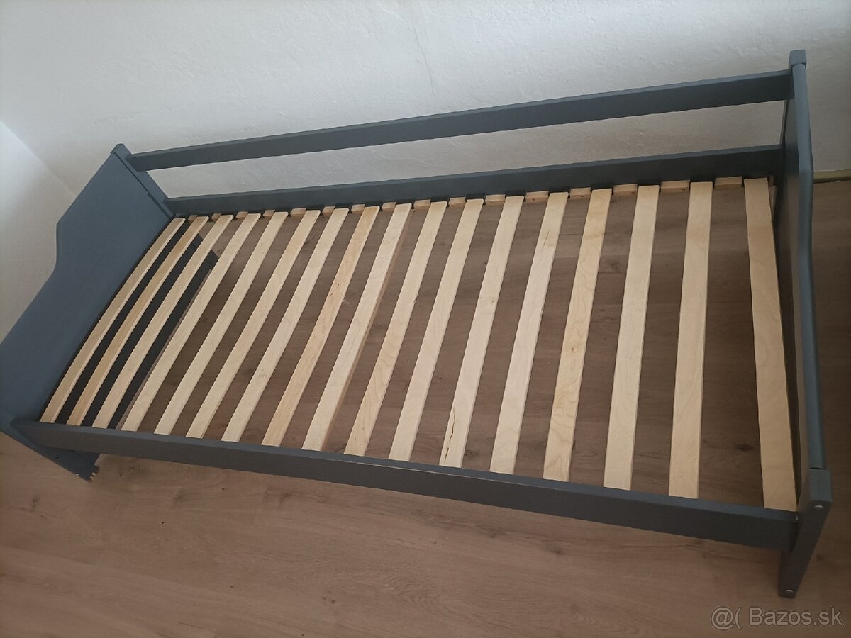 Predám posteľ širka 94 dĺžka 200 - 2