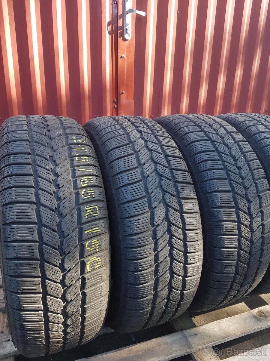 Zimne 215/65R15 C Michelin - 2