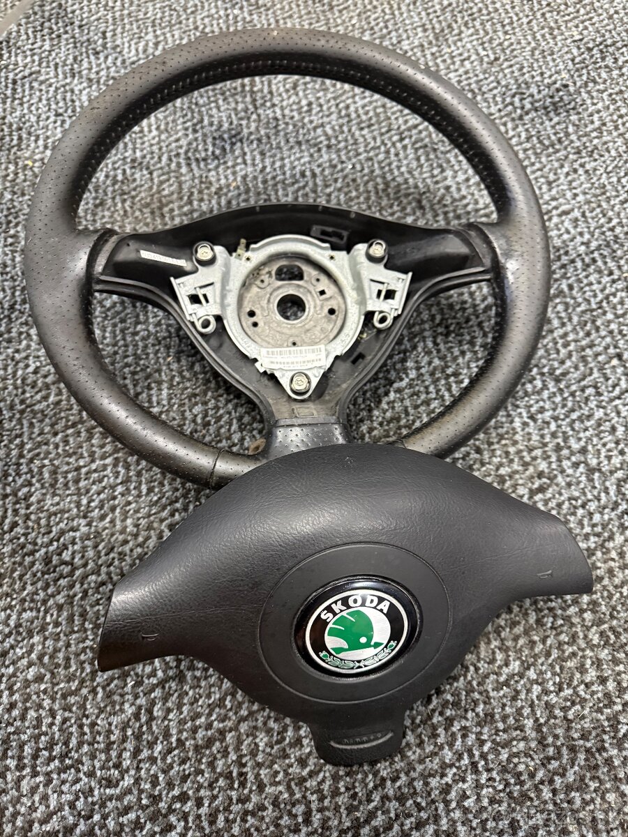 Volant Škoda Fabia RS mk1 - 2