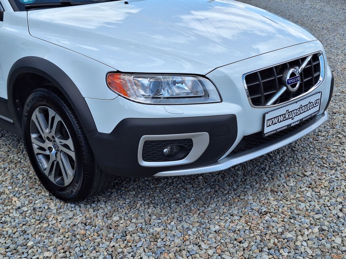 Volvo XC70, D5 AWD MANUÁL - 2