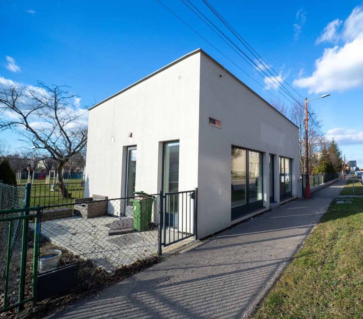 Predaj polyfunkčnej budovy v centre mesta Vráble - 2