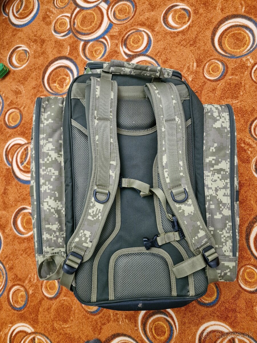 Mivardi Batoh Camo Code Cube XL 60 l - 2