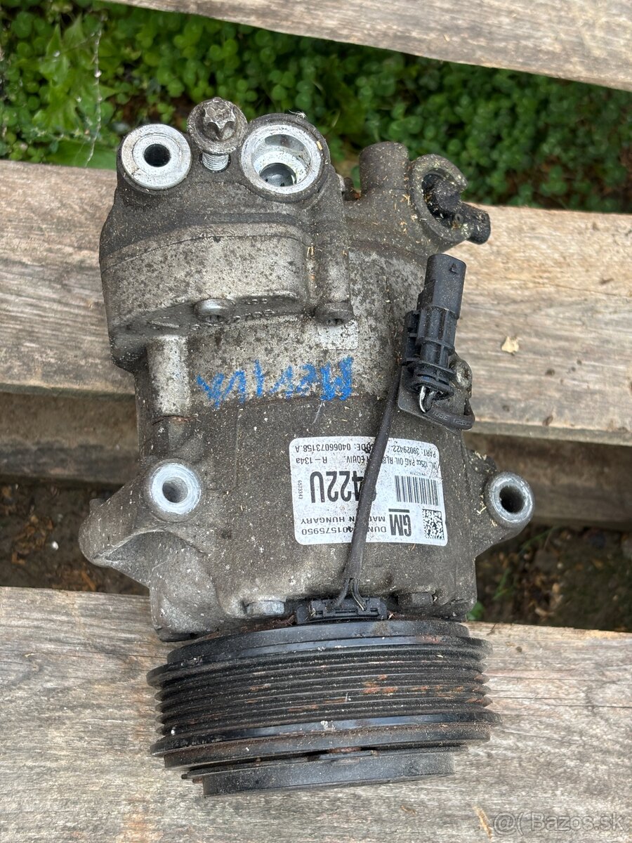 Predám náhradné diely Opel meriva B - 2