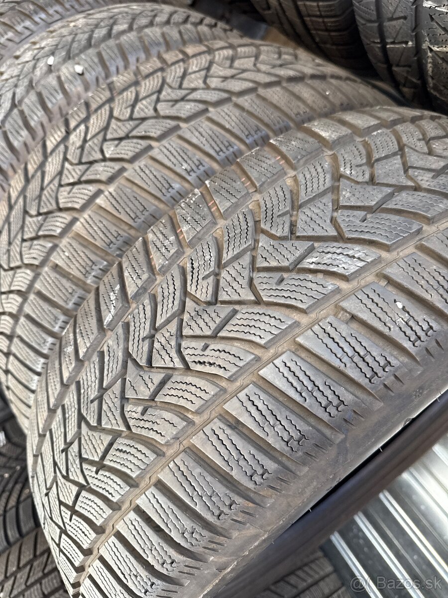 Zimne 215/55 r17 - 2
