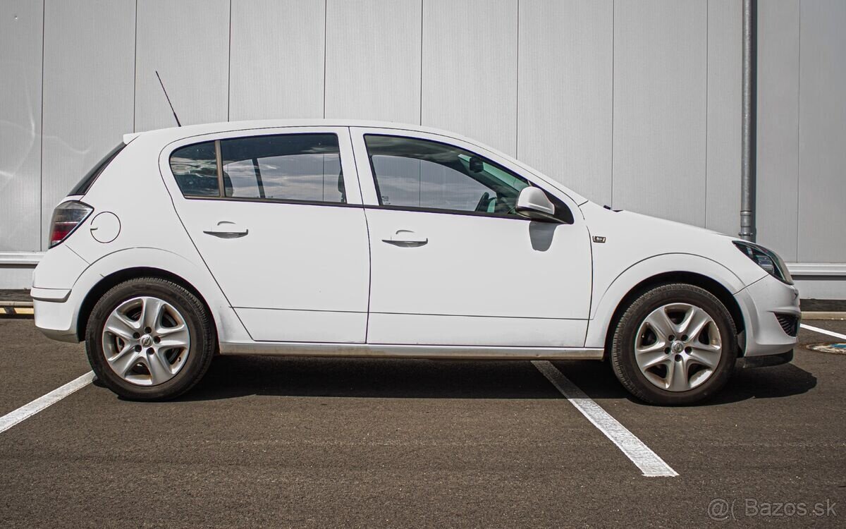 Opel Astra Classic III 1.6 16V - 2