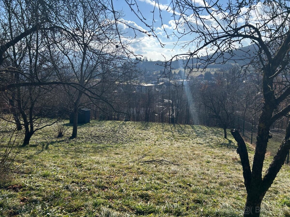Stavebný pozemok, vhodný na rodinný dom - 2