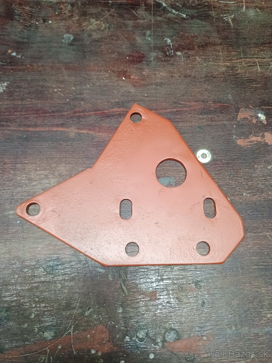 Držiak na vzduchový filter na Zetor 25 n - 2