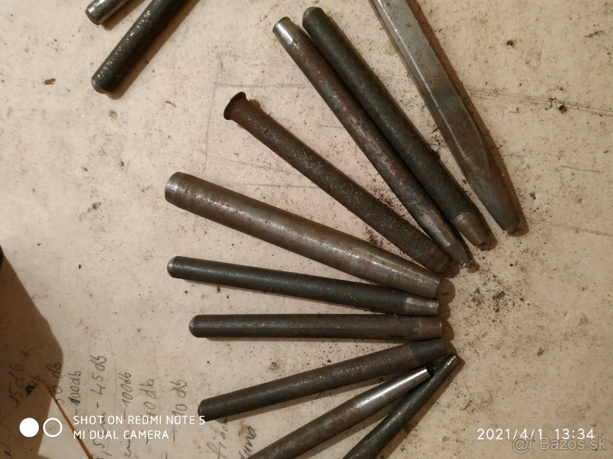 Predám oceľové vyrážače - 2