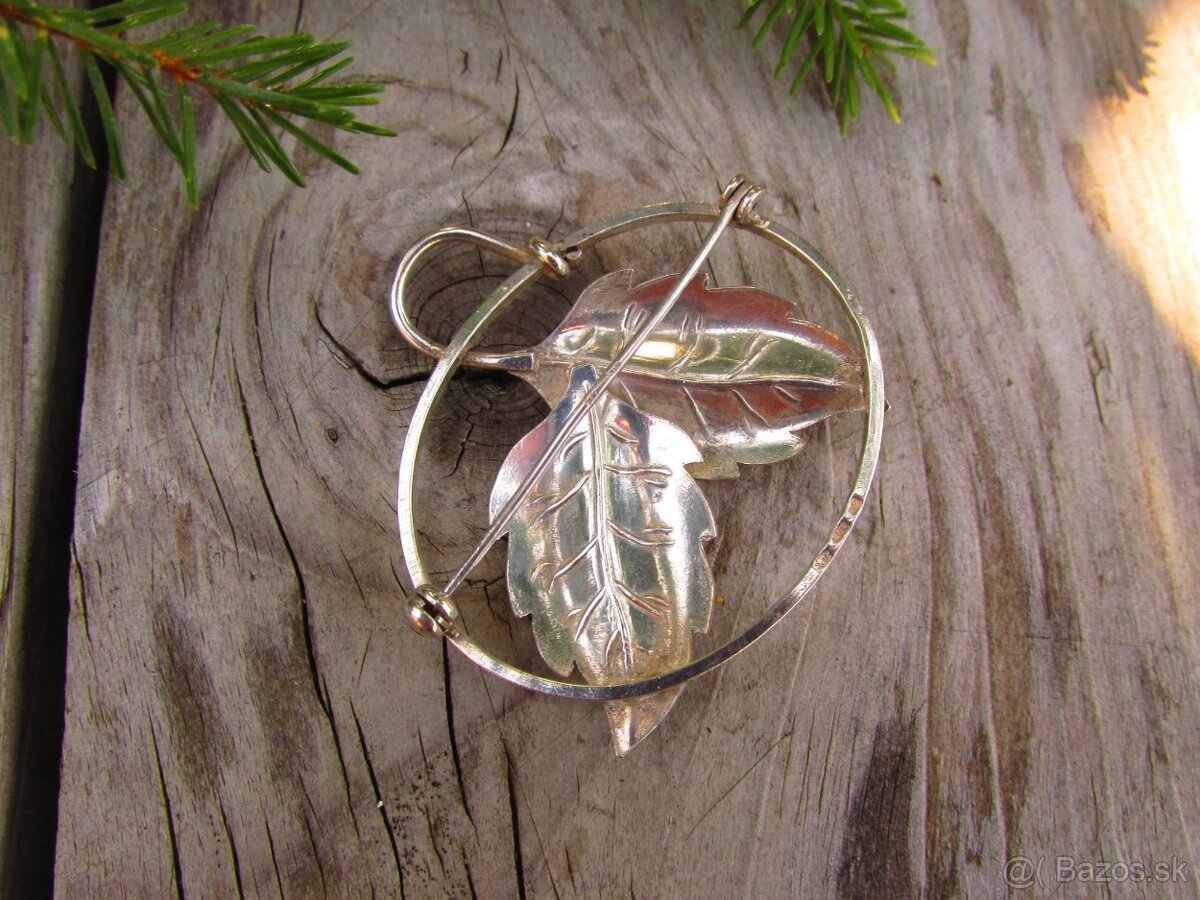 Stará strieborná brošňa listy, Ag 900 - 2