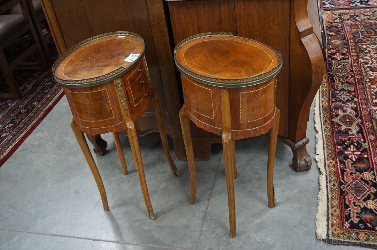 Starožitné nočné stolíky - 2