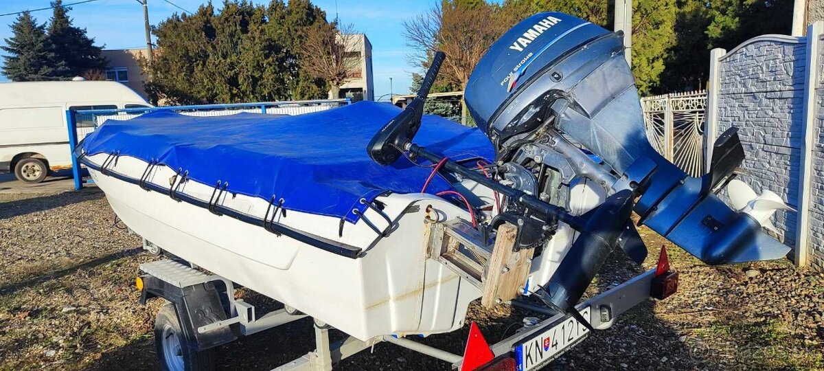 Motorový čln ANGELO MOLINARI 410 s motorom YAMAHA F25 + prív - 2