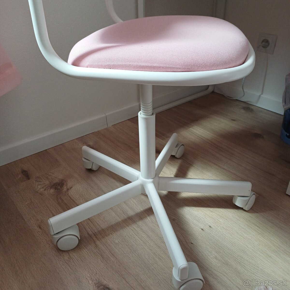 Stolička na kolieskach - 2
