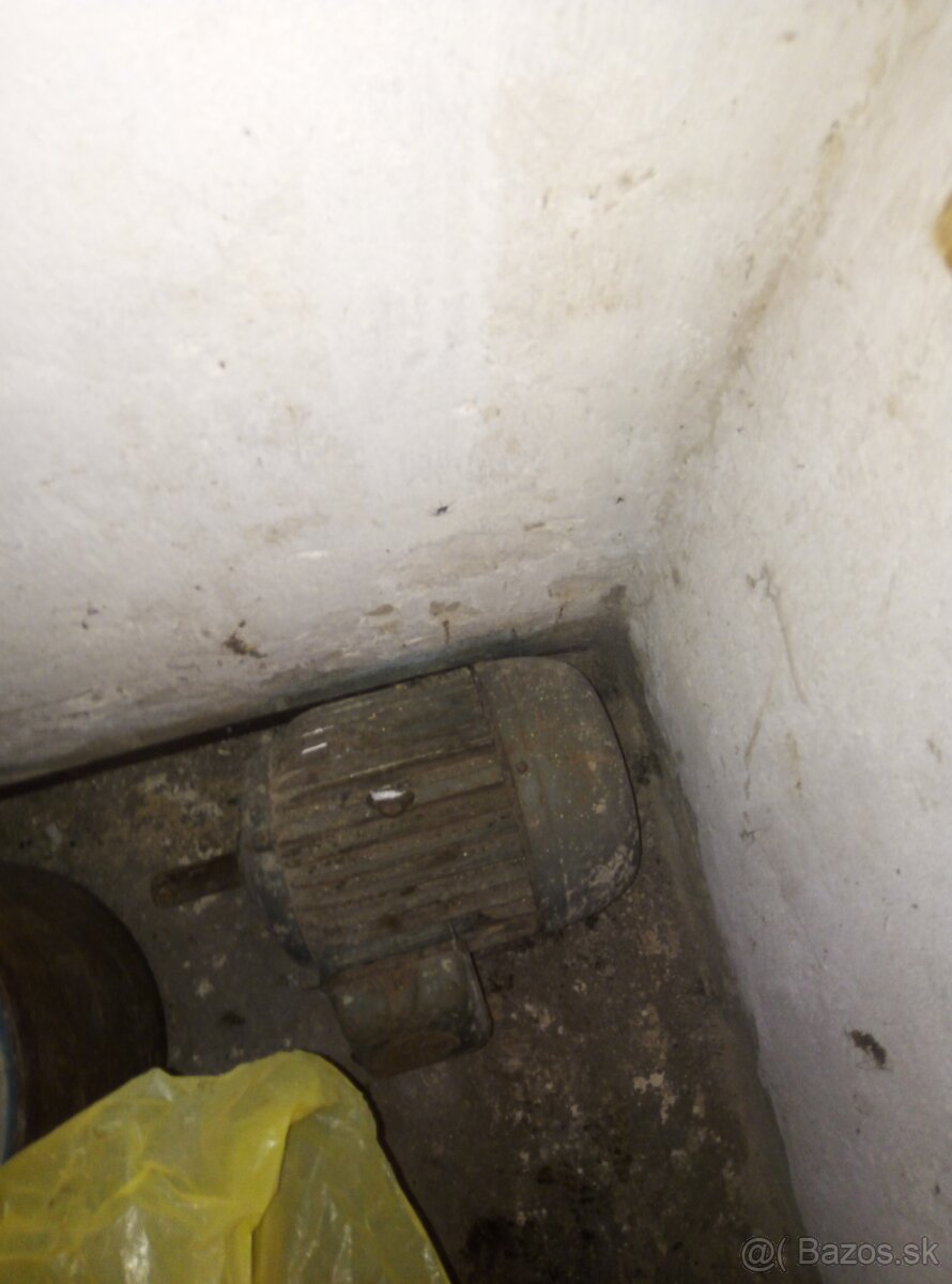 prodám motor 3kw - 2