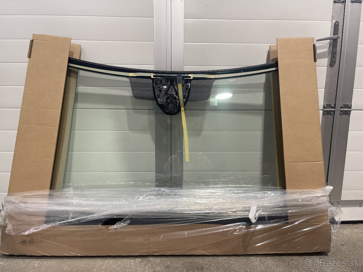 Čelné okno Škoda Superb 2019+ OE (Nové) - 2