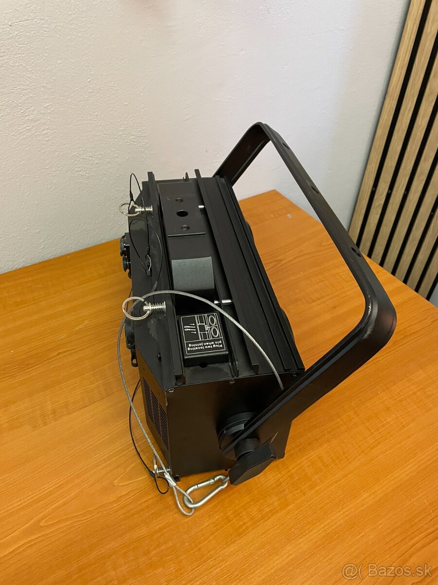 Predám ADJ Encore Burst 200 - 2