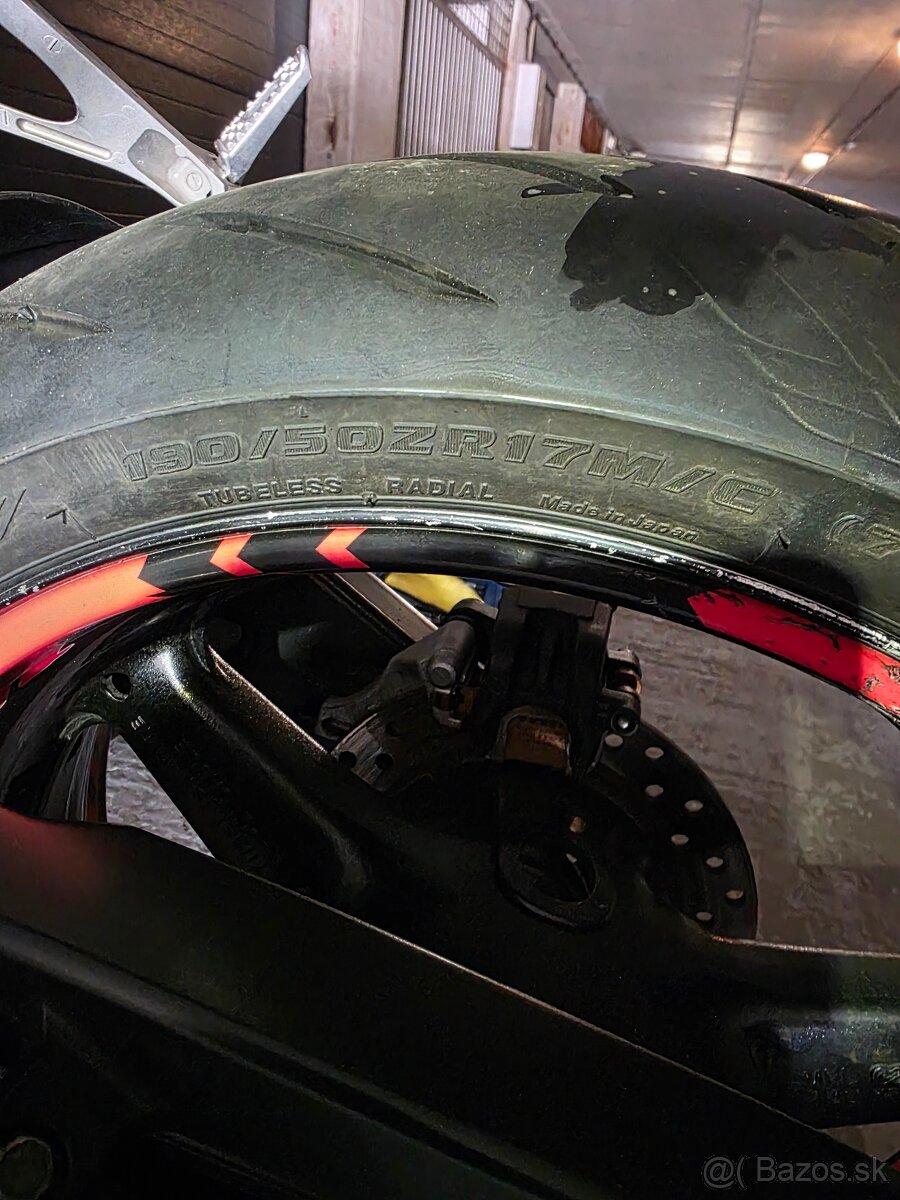Bridgestone batlax S21 190/50 R17 - 2