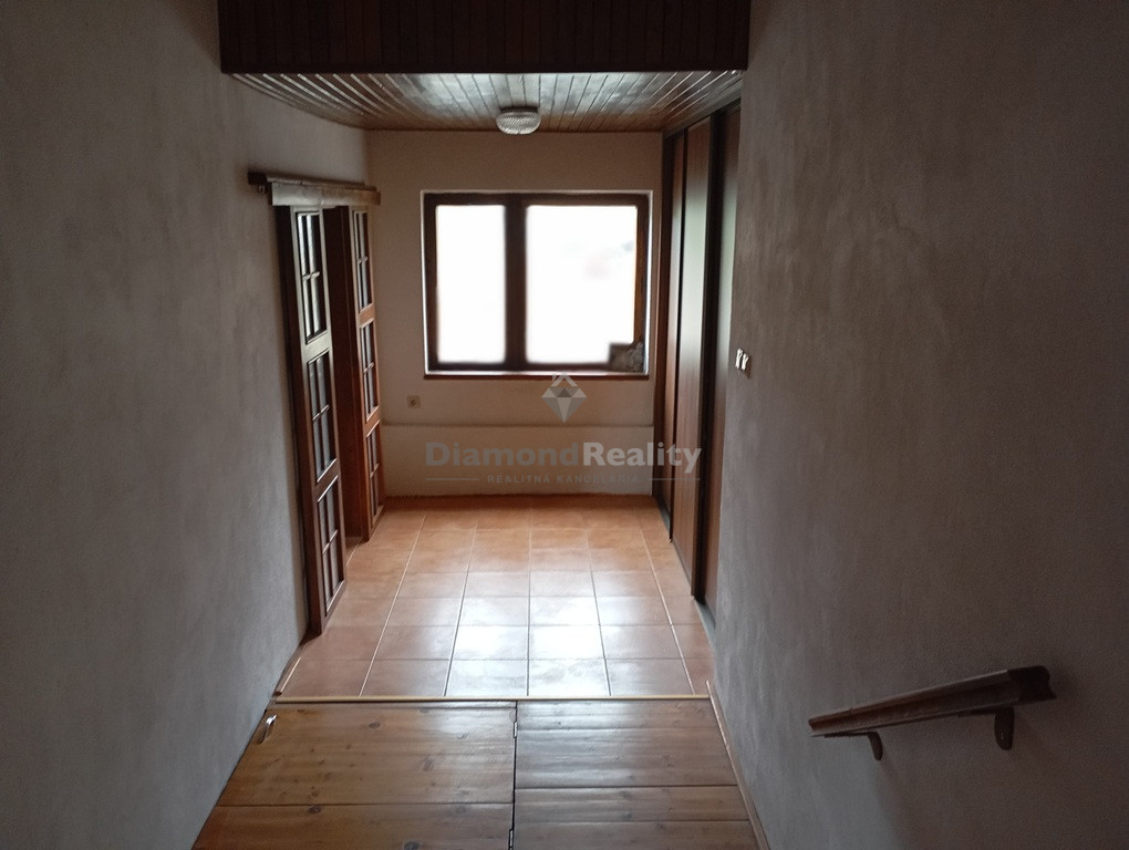Na predaj rodinný dom pri Vrábľoch - 2