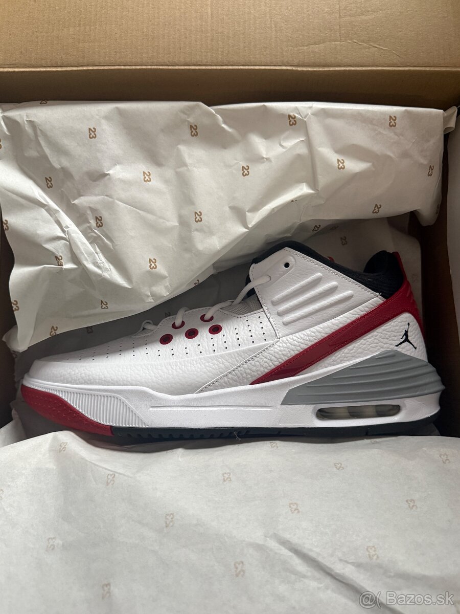 NIKE JORDAN MAX AURA 5 - 2