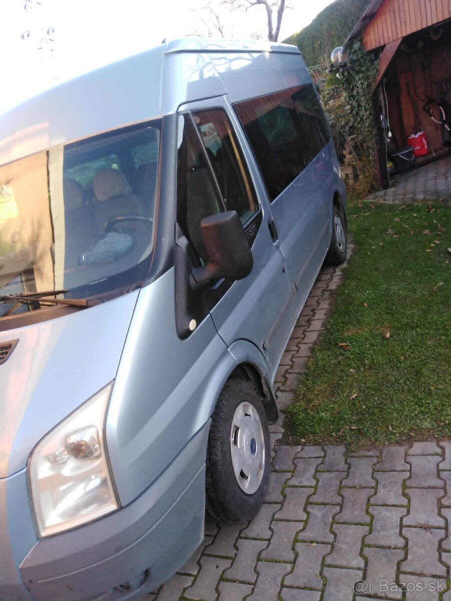 ford tranzit bus - 2